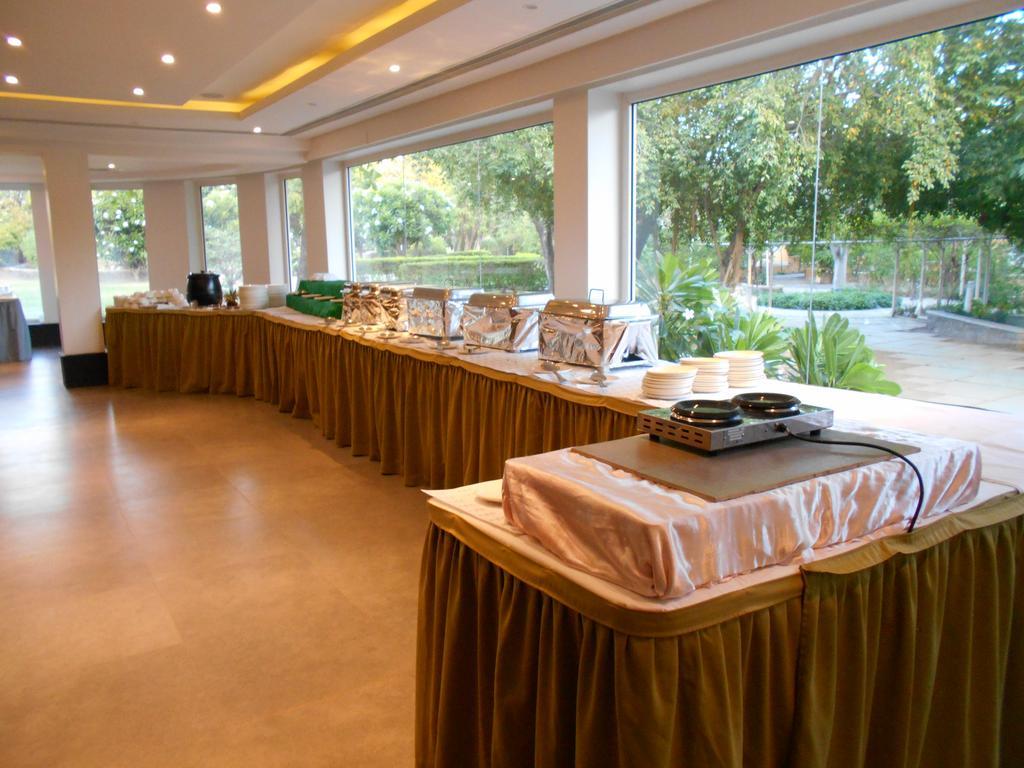 The Meadows Resort And Spa Aurangábád Kültér fotó